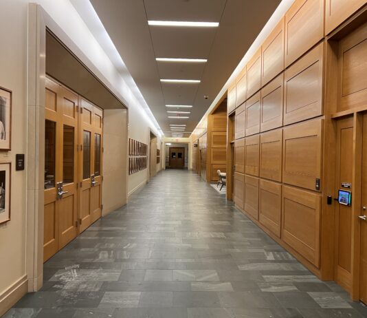The hallways of Wasserstein Hall at Harvard Law School. (Tobi Omotoso, 2023)